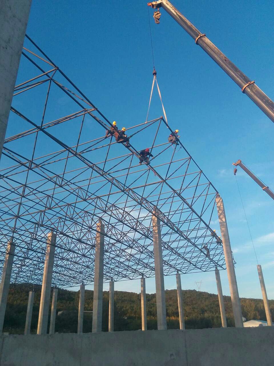 云南汪清物流园网架